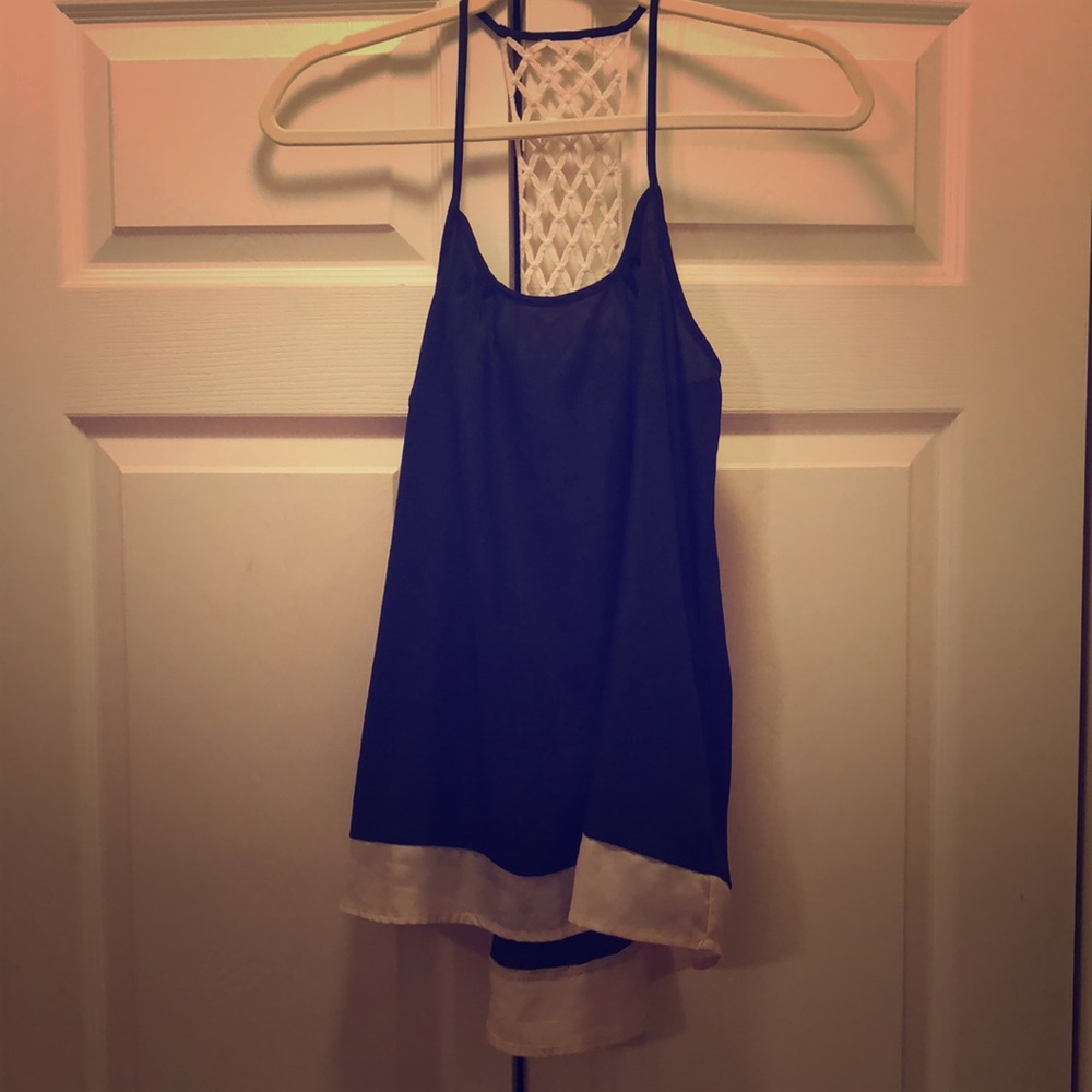 Woman’s Large Dress Top